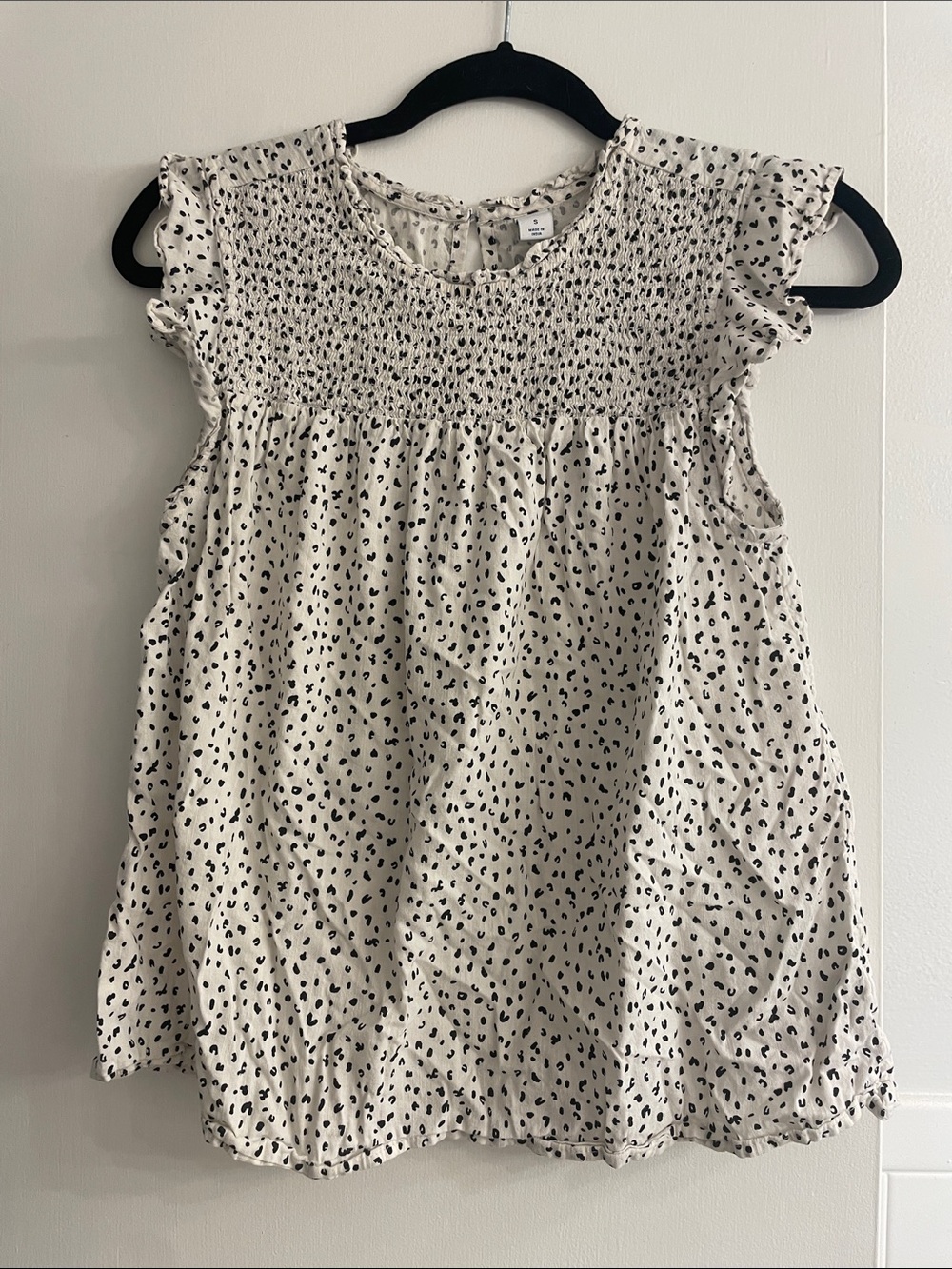 Old Navy Cream and Black Smocked Flutter-Sleeve Blouse